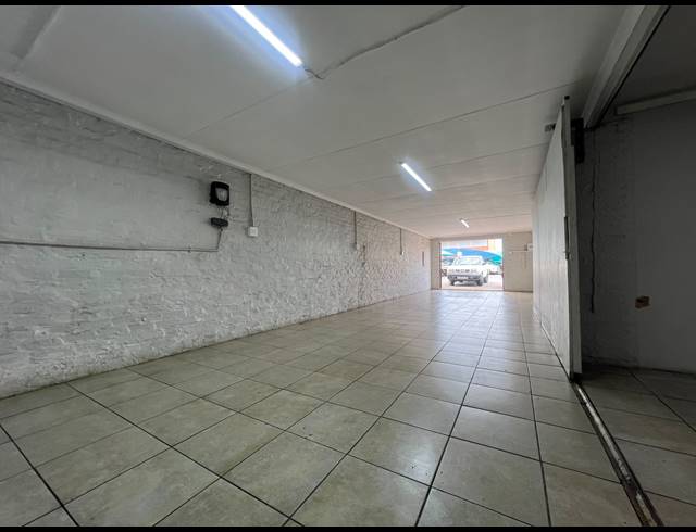 85M² WAREHOUSE TO LET IN HENNOPSPARK